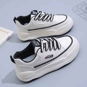 Mažas baltas batai moteriška 2023 m. pavasarį naujas kvėpuojantis studentų tarybos batai korėjos versija blynai bateliai, laisvalaikio bateliai
